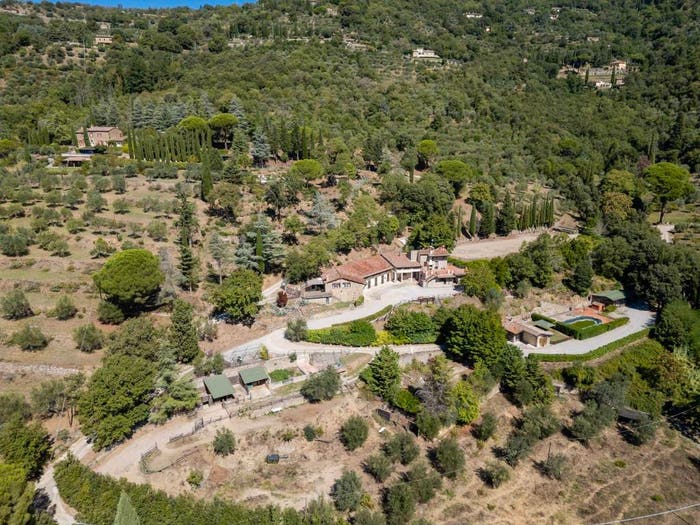 Casa con 6 locali in vendita in Case Sparse Sant'Angelo, Cortona