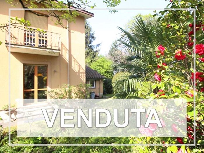 Casa con 5 locali in vendita in Via dell'Olmo, Centro, Barzanò