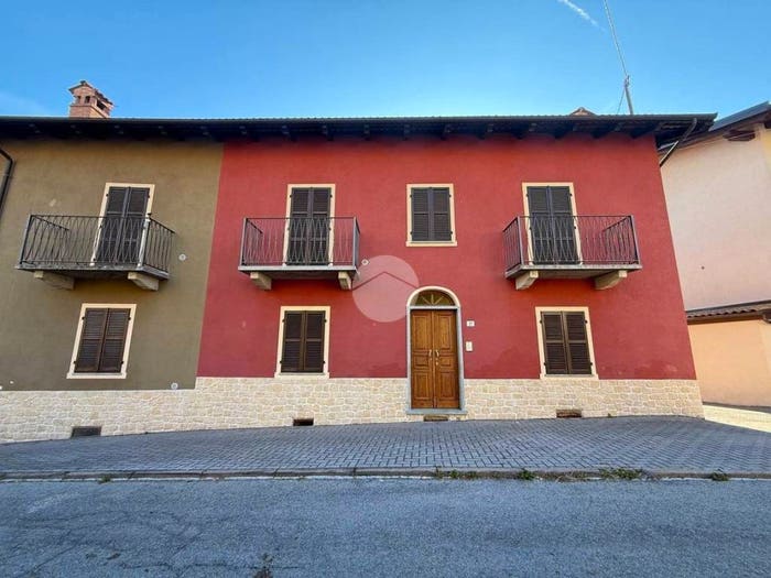 Appartamento con 6 locali in vendita in PIAZZA PRINCIPE UMBERTO, Centro, Frabosa Sottana