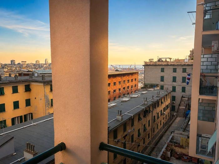 Appartamento trilocale in vendita in Salita San Rocco, Lagaccio, Genova