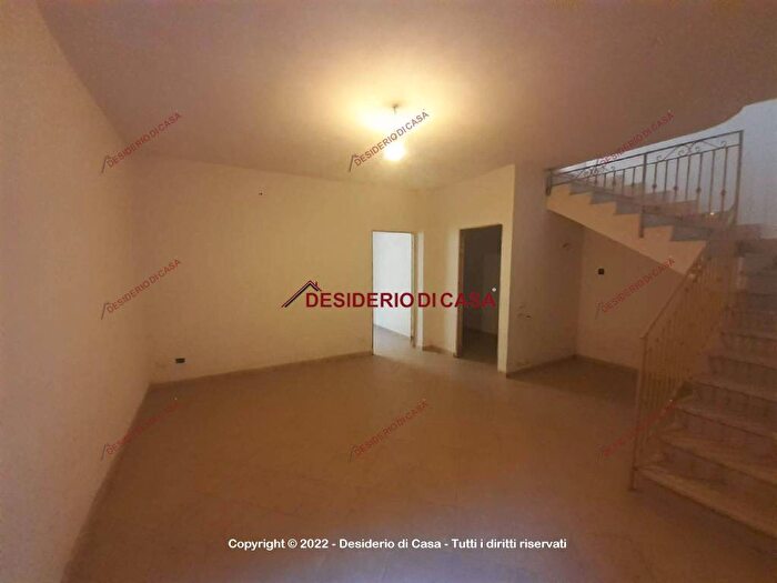 Appartamento con 6 locali in vendita in Via Ferdinando Magellano, Milioti, Carini