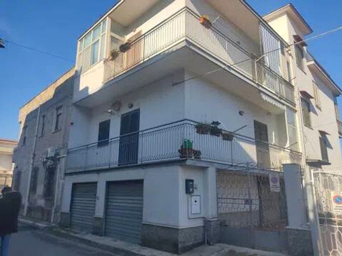 Appartamento trilocale in vendita in Via Brindisi, Centro, Scafati