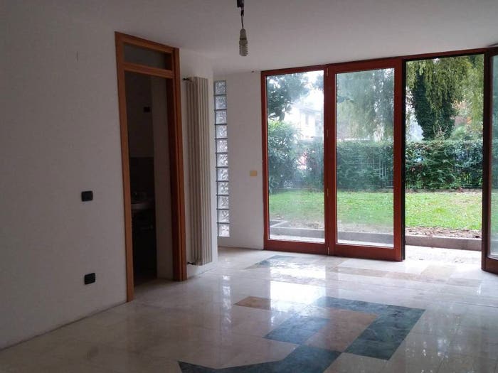 Casa con 6 locali in vendita in Via Urbino, Sacra Famiglia Basso Isonzo, Padova