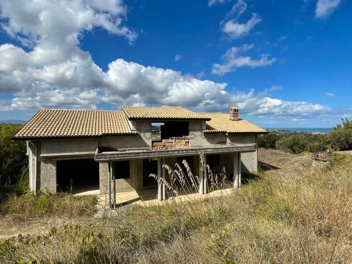 Casa con 6 locali in vendita in Contrada Savini, Ortona