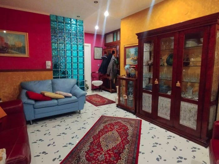 Appartamento trilocale in vendita in Via Provinciale Montagna Spaccata, Pianura, Napoli