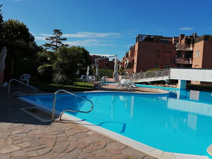 Casa trilocale in vendita in Via Andrea Millevoi, Cecchignola Giuliano Dalmata, Roma