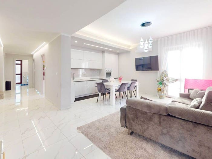 Casa quadrilocale in vendita in Via Felice Carrera, Centro, Leinì
