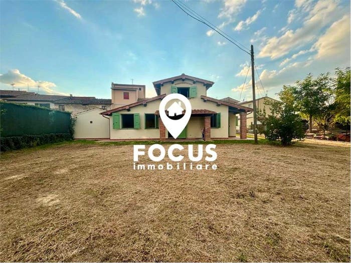 Casa con 5 locali in vendita in via dei rugiati, Cerreto Guidi