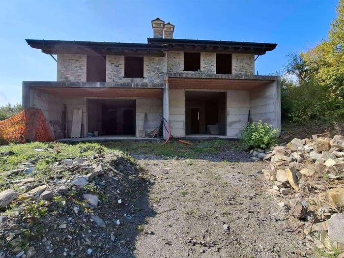 Casa trilocale in vendita in Ferriere
