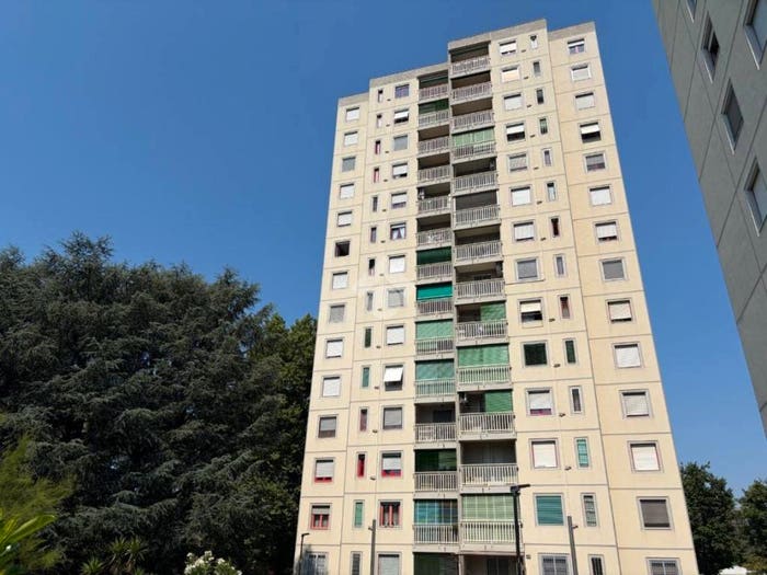 Appartamento trilocale in vendita in Via Enrico Falck, Gallaratese, Milano