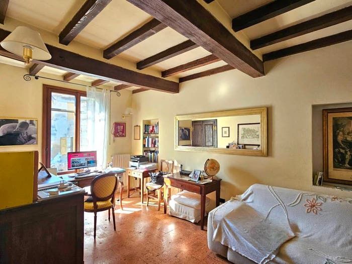 Casa con 6 locali in vendita in Via Gonzaga, Centro, Guastalla