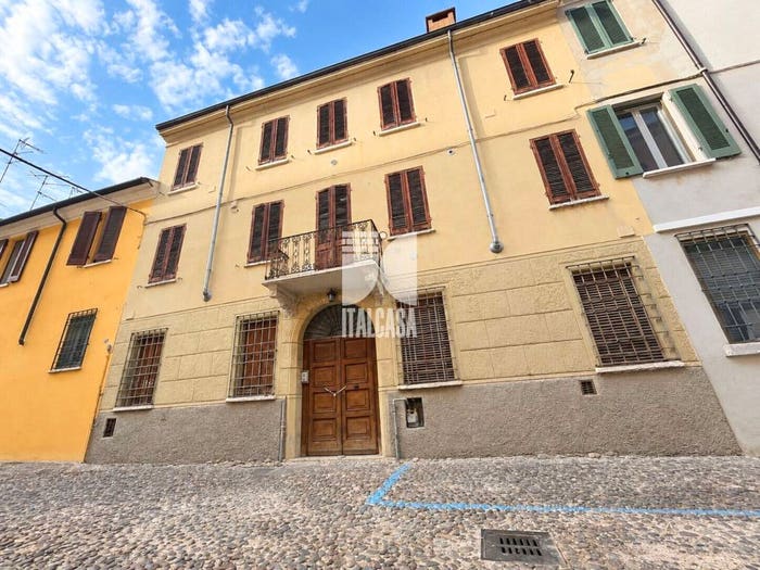 Casa con 6 locali in vendita in Centro, Mantova