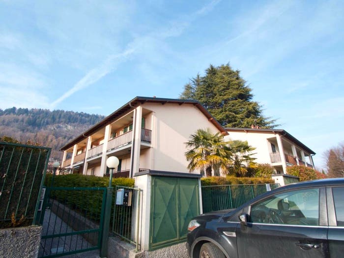 Appartamento trilocale in vendita in Via Elisabetta Ferrario, Magreglio