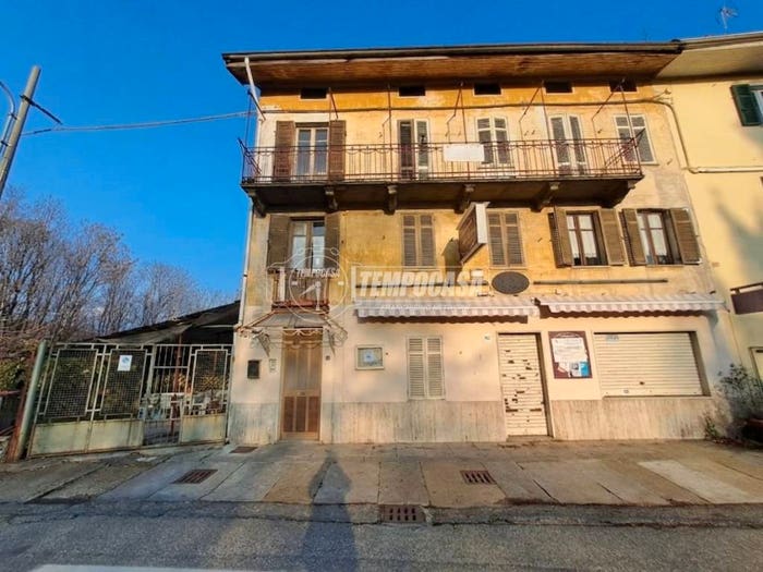 Appartamento trilocale in vendita in Via Santuario D'Oropa, Vandorno Piazzo Cossila, Biella