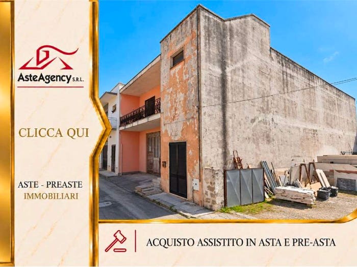 Appartamento quadrilocale in vendita in Via delle Margherite, Caprarica di Lecce