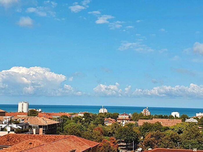 Appartamento quadrilocale in vendita in Viale Bruno Buozzi, Piazzale Giosuè Carducci, Pesaro