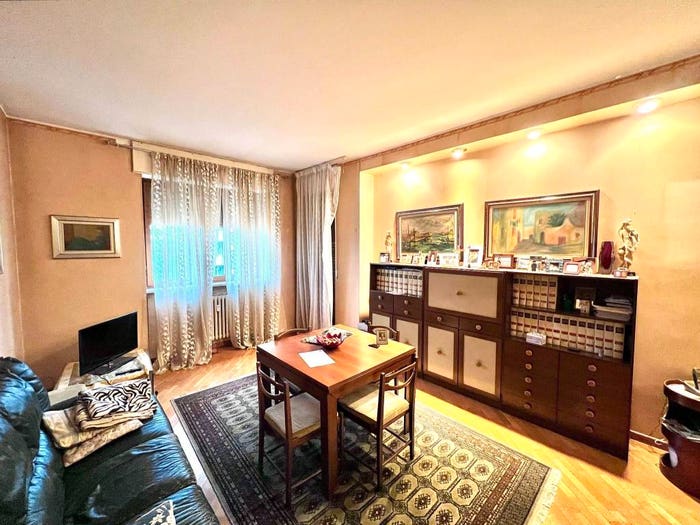 Appartamento quadrilocale in vendita in Via Ferdinando Magellano, Corsico