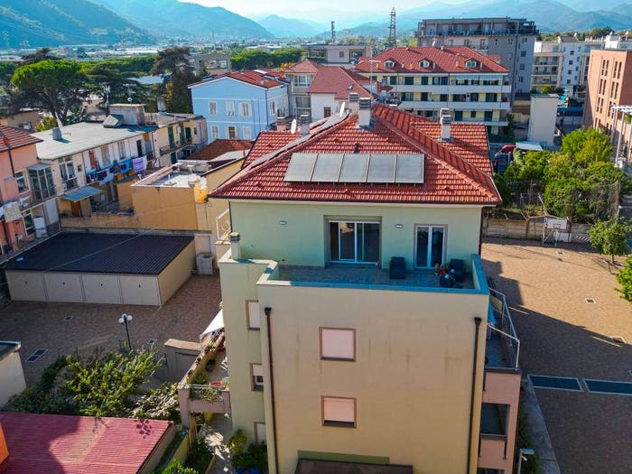 Casa con 5 locali in vendita in Via Leonardo da Vinci, Centro, Albenga