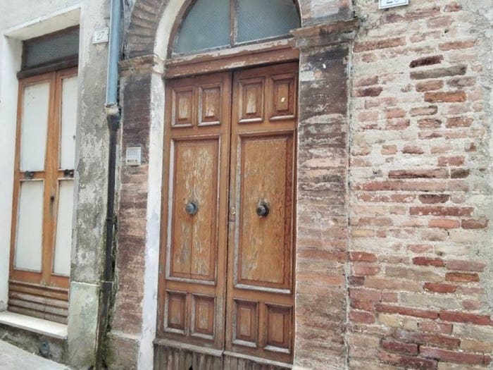 Appartamento con 5 locali in vendita in Via Via Don Raffaele Chiucchi, Centro, Cerreto d'Esi