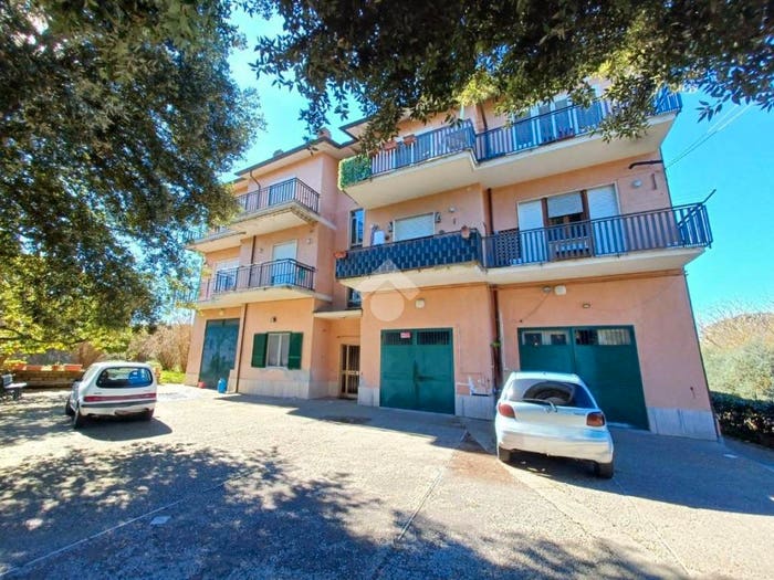 Appartamento quadrilocale in vendita in Via sp, Faleria