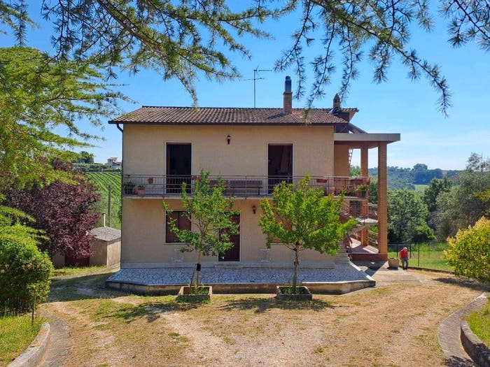 Appartamento con 6 locali in vendita in Via Rimembranze, Centro, Amelia