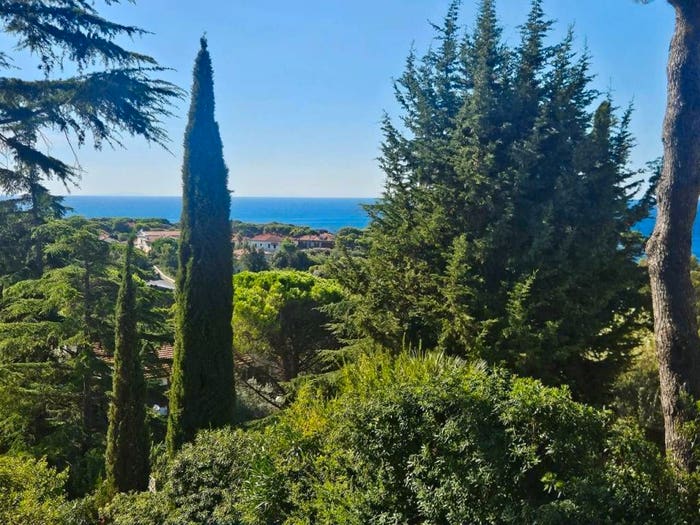 Appartamento trilocale in vendita in Quercianella, Livorno