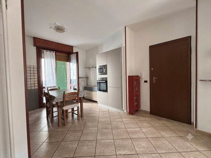 Appartamento quadrilocale in vendita in Via Achille Grandi, Sacca Stazione, Modena
