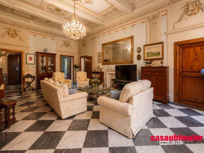 Appartamento con 6 locali in vendita in Santa Maria, Pisa