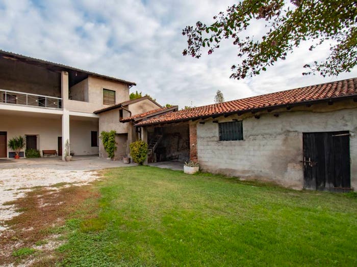 Casa quadrilocale in vendita in Via Codignole, Folzano, Brescia