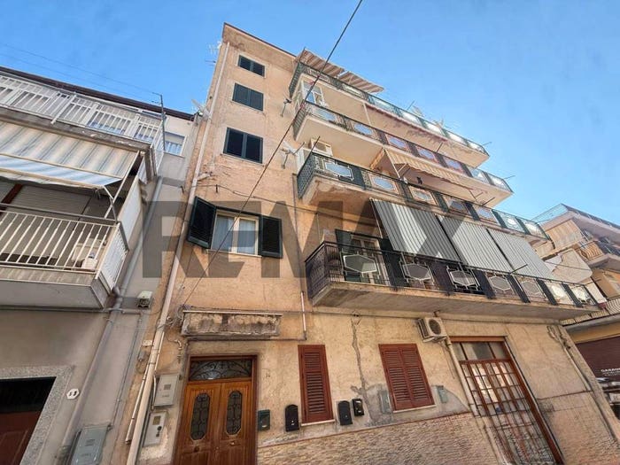 Appartamento con 5 locali in vendita in Via Galileo Galilei, Centro, Bagheria
