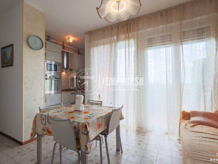 Appartamento trilocale in vendita in Viale Orazio, Lido Adriano Lido di Dante, Ravenna