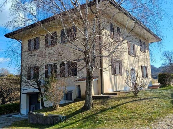 Casa con 6 locali in vendita in Località case sparse di Rolle, Cison di Valmarino