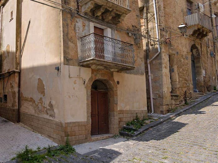 Appartamento bilocale in vendita in Via Iudeca, Centro, Caltagirone