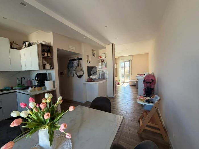 Appartamento trilocale in vendita in Via Lago Lucrino, Ponticelli, Napoli
