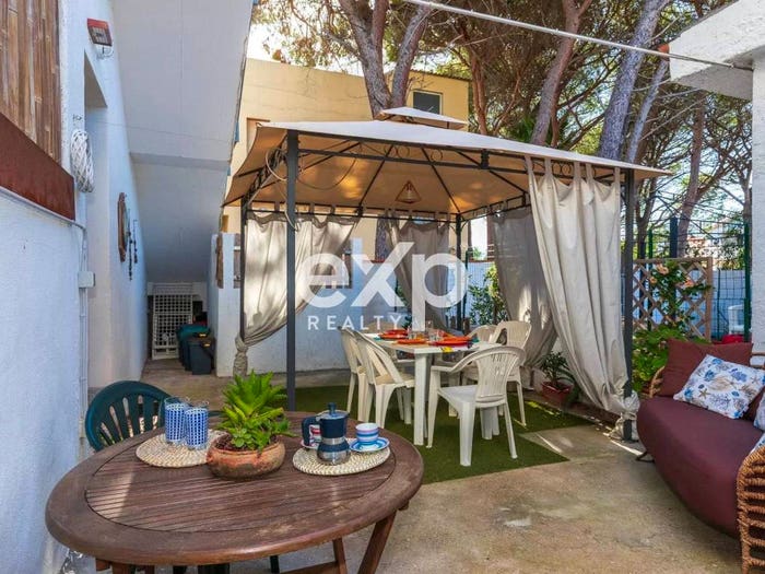Appartamento trilocale in vendita in Via Palermo, La Caletta, Siniscola