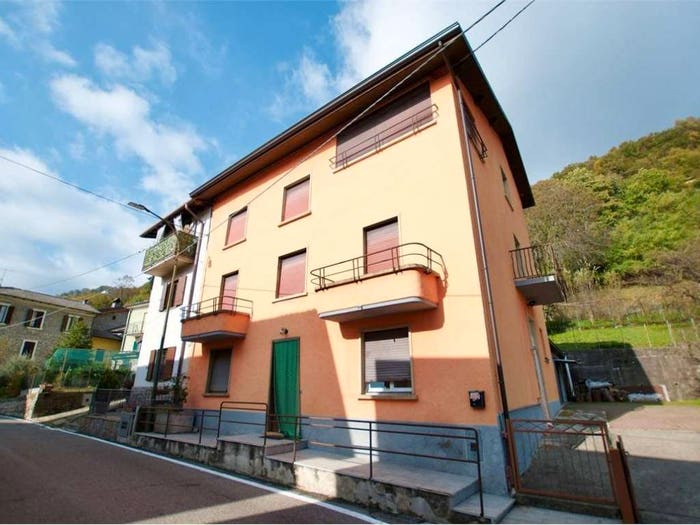 Casa con 6 locali in vendita in Centro, Berbenno