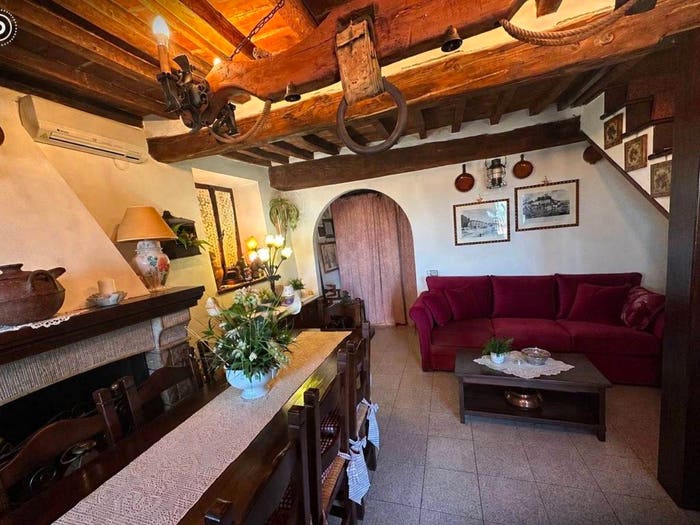 Appartamento con 6 locali in vendita in Centro, Cetona