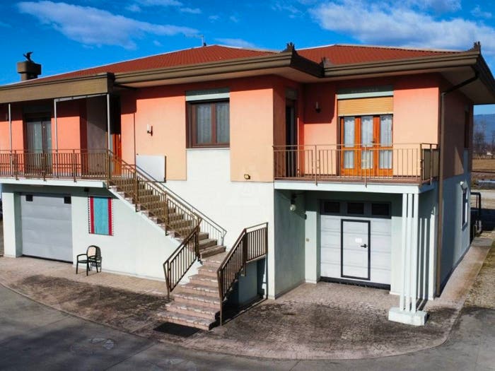Casa quadrilocale in vendita in Centro, Castello di Godego