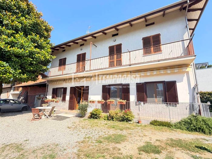 Appartamento quadrilocale in vendita in Via Pietro Micca, Gaglianico