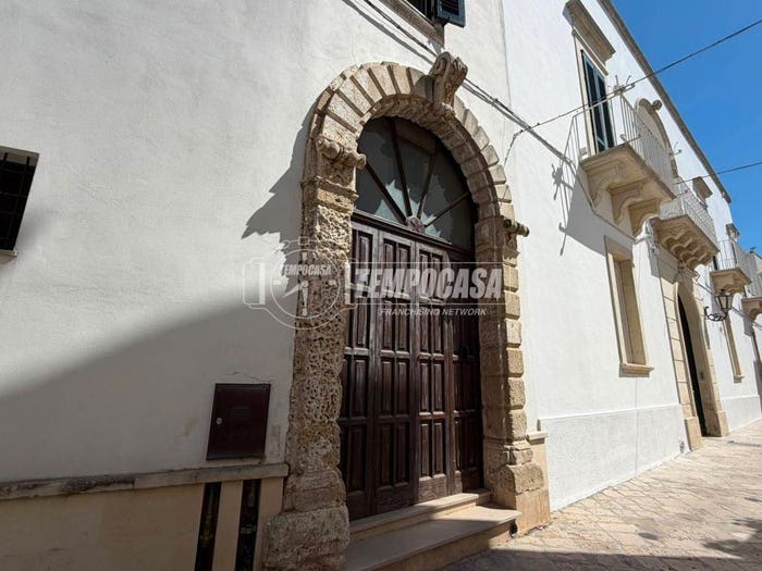 Casa con 6 locali in vendita in Via Capiterra, Corigliano d'Otranto