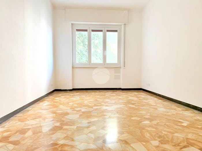 Appartamento quadrilocale in vendita in Via Capraia, Castelletto, Genova