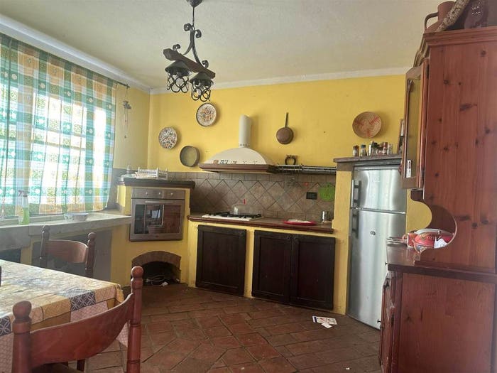 Casa con 6 locali in vendita in Borghetto di Borbera