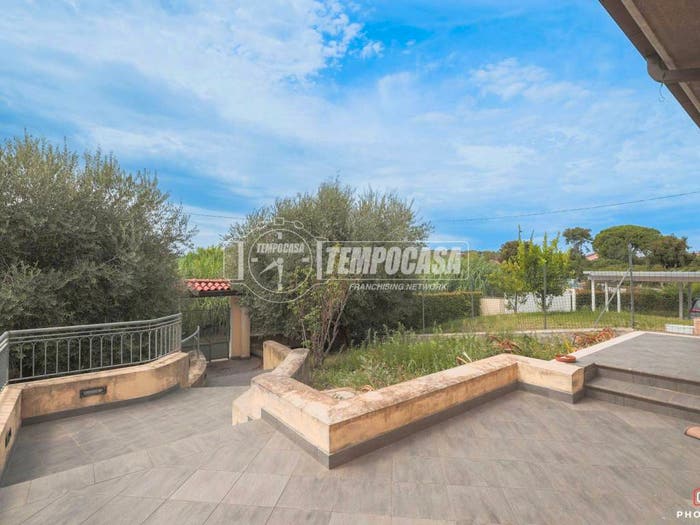 Casa con 5 locali in vendita in Viale Tropea, Fontanelle, Riccione