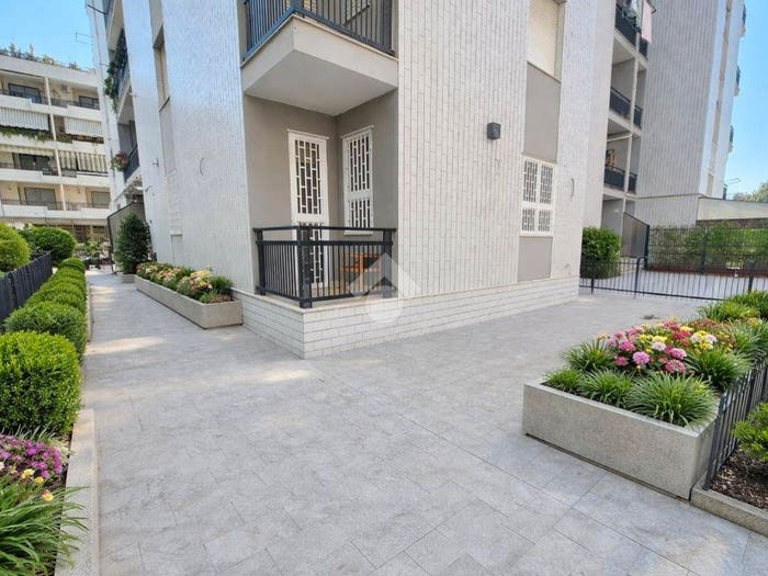 Appartamento quadrilocale in vendita in VIALE FRANCIA, Macchia Gialla Ordona Sud, Foggia