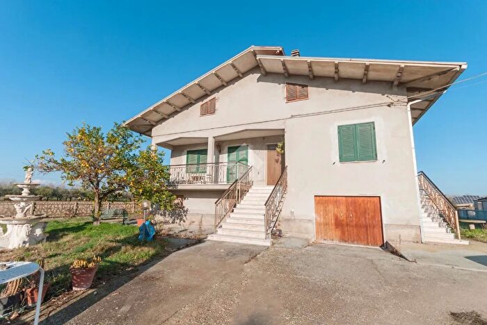 Casa con 5 locali in vendita in Via Pagliaccetti, Roseto Degli Abruzzi