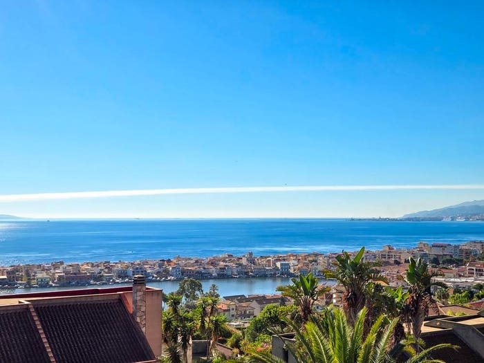 Casa con 6 locali in vendita in Via Petraro, Ganzirri, Messina