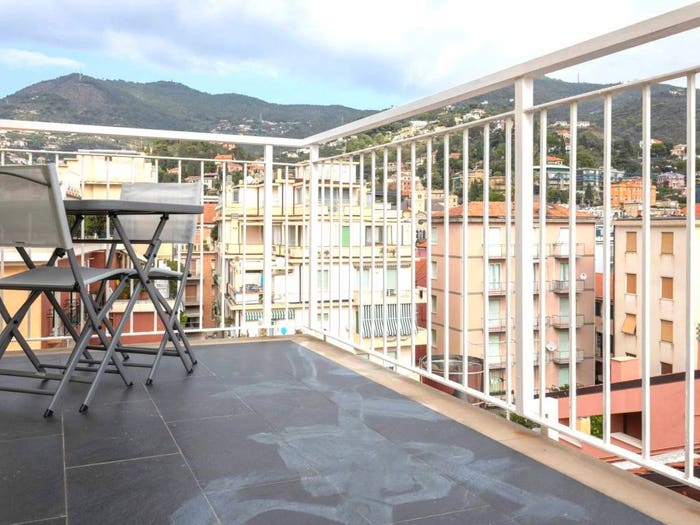 Appartamento quadrilocale in vendita in Via Vittorio Veneto, Centro, Alassio