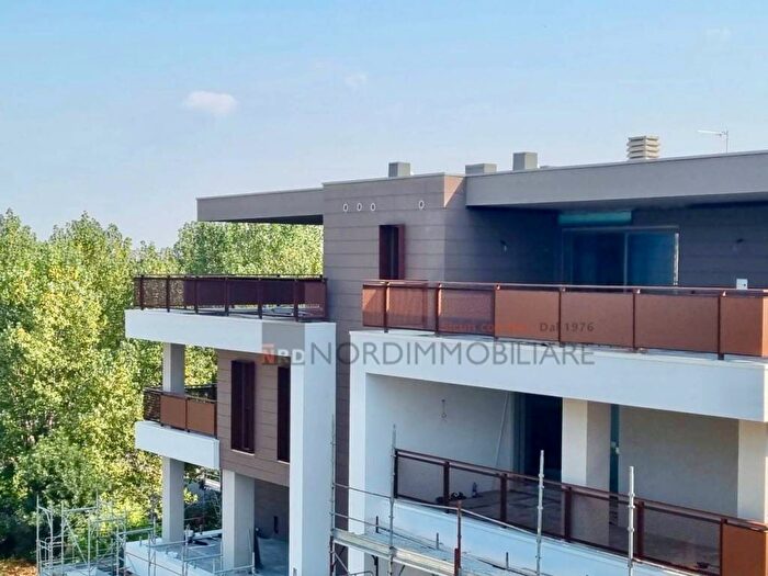Casa trilocale in vendita in Via Laura Bianchini, Villaggio Ferrari Duca degli Abruzzi, Brescia