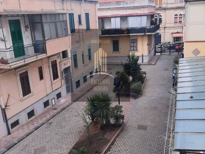 Appartamento trilocale in vendita in Via Placida, Garibaldi, Messina