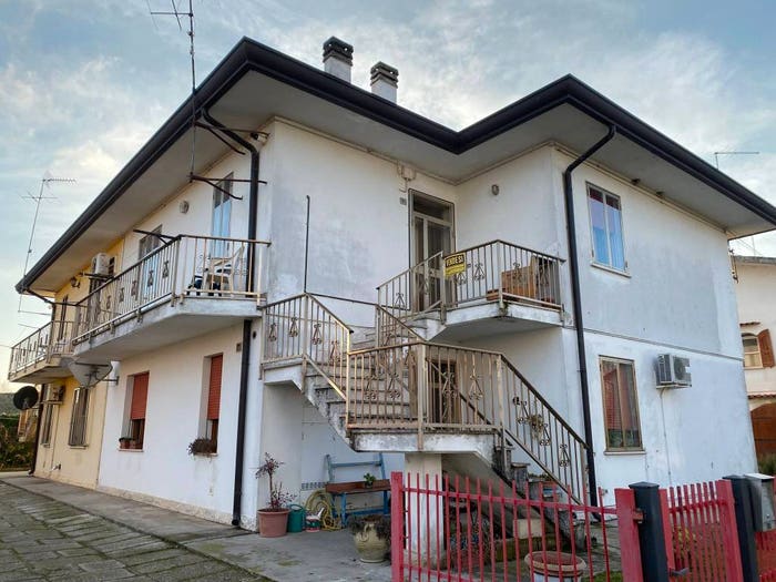 Appartamento con 5 locali in vendita in Via Anna Michajlovna Kuliscioff, Corbola